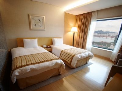Niagara 5*